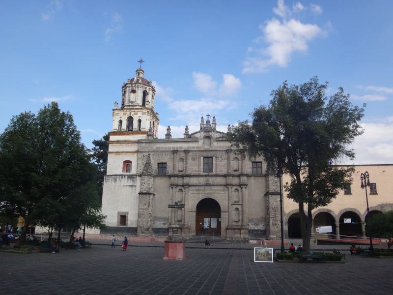 noch eine Kirche in Coyoachan 